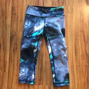 Lululemon cropped leggings size 4